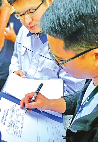 失控奔馳事發(fā)行駛數(shù)據(jù)有望還原 車主:會認同結(jié)果