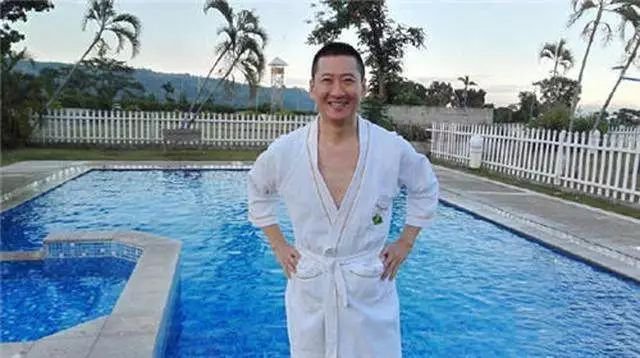 周杰在娛樂圈混不下去了？人家可是低調的億萬富豪！