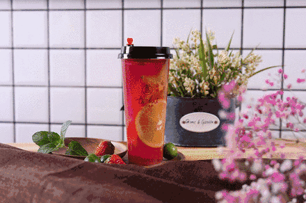 網(wǎng)紅茶借抖音“上位” 躥紅背后實(shí)際賣的是場(chǎng)景營(yíng)銷