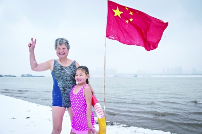 大雪突降，長江日報記者探訪各行各業從容應對，武漢迎來瑞雪豐年