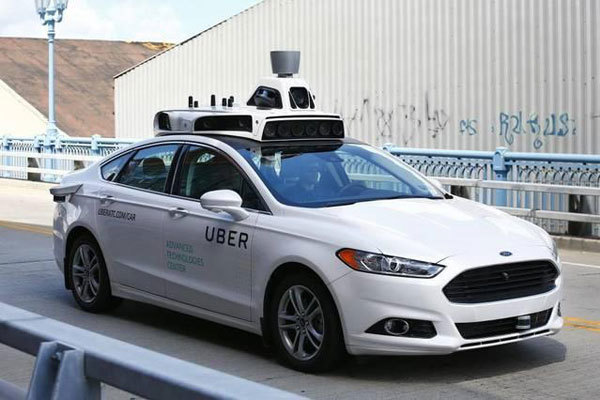 新世相回應微信刷屏營銷被封事件 / 抖音上線「防沉迷系統」/ Uber 無人車造成