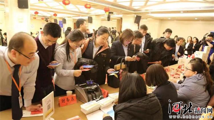 華中集團推出“華中百歲米”正式進軍現代農業產業（組圖）