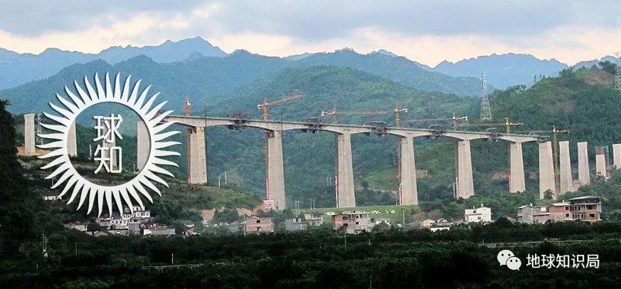 多條高鐵正式通車:路,只修一條是不夠的
