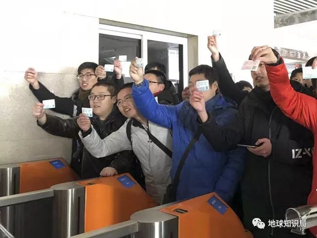 多條高鐵正式通車:路,只修一條是不夠的