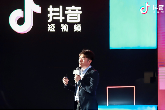 抖音區(qū)域互動(dòng)營銷爆款法則解密
