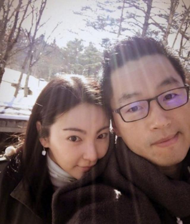 張雨綺的經紀人公關能力太強,袁巴元服軟和解,稱只是一時沖動