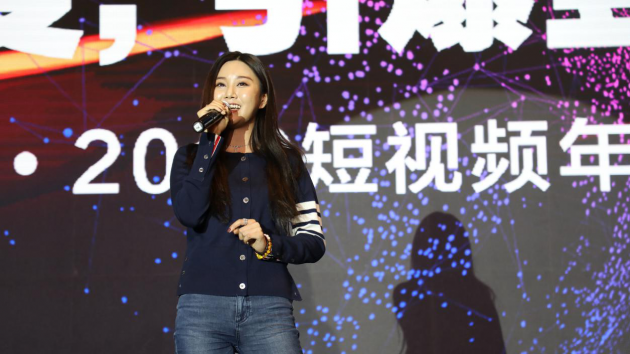 拿下年度女主播榜首 單月吸粉700萬 張禾禾現(xiàn)在是抖音一姐了？