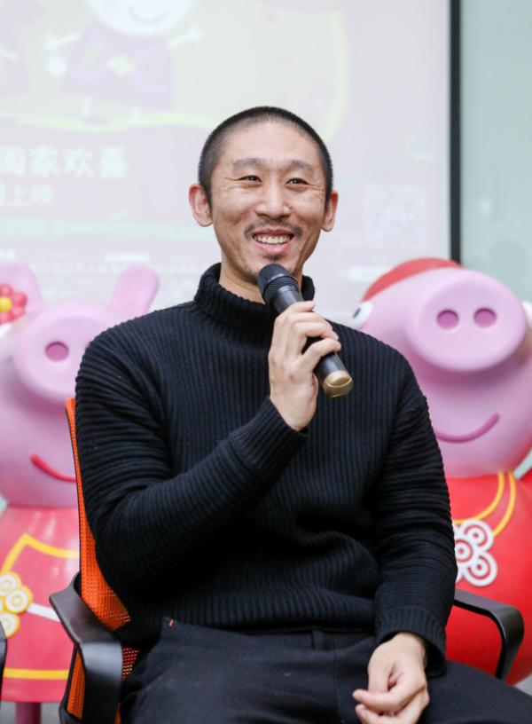 《啥是佩奇》刷屏，是溫情幽默的營銷還是對城鄉(xiāng)鴻溝的消費