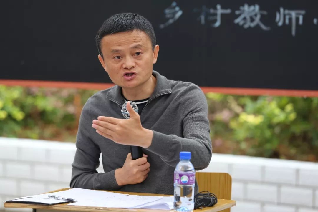 《百度已死》文章刷屏；華為、外交部回應(yīng)美國(guó)將引渡孟晚舟；微信賬號(hào)無法登陸抖音；影視業(yè)自查報(bào)稅入庫(kù)115億 | 早報(bào)