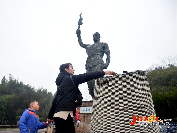 【新春走基層】古窯新春年味濃全國各地游客體驗陶瓷文化
