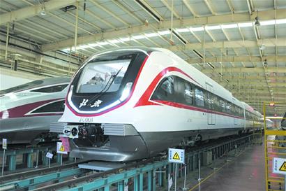 厲害了！中車四方造出首列全自動駕駛市域快軌列車