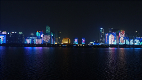 這個春節，世界見證了更好的杭州 大年初三，杭州這幕驚艷燈光秀，火了！