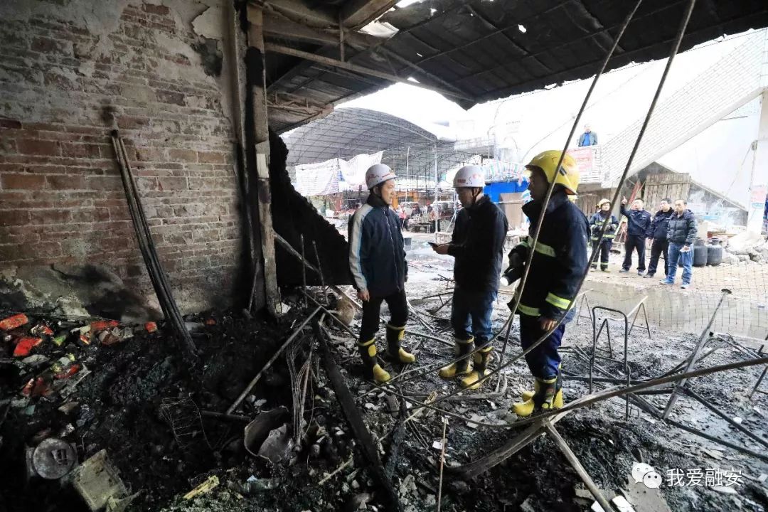 煙花爆竹店附近放鞭炮引發(fā)火災(zāi)致5人死，嫌犯被從快審查批捕
